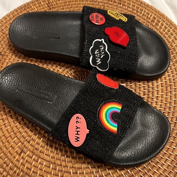 Zara slides - Picture 4 of 6